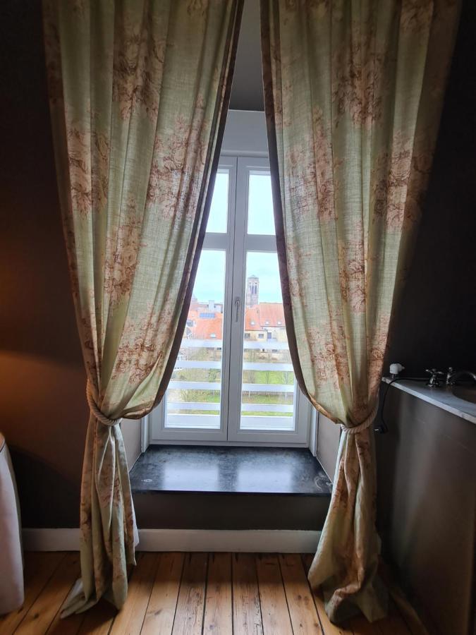 B&B 'T Kasteel & 'T Koetshuys Veurne Zewnętrze zdjęcie