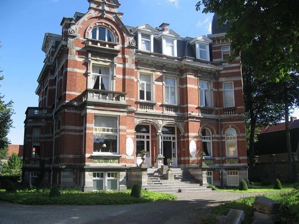 B&B 'T Kasteel & 'T Koetshuys Veurne Zewnętrze zdjęcie